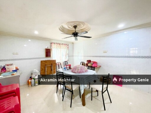 Freehold, Corner Lot & Fully Renovated | Double Storey Jalan Semarak Bandar Utama Batang Kali