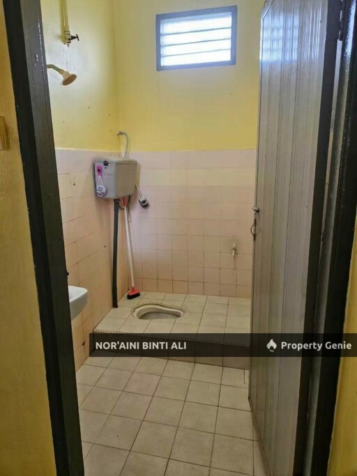 SEMI D SETINGKAT KG BARU KERTEH — UNTUK DIJUAL!