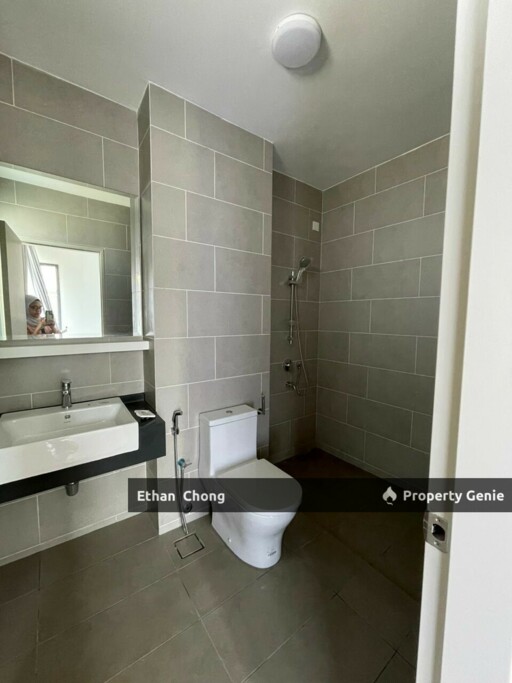 ELMINA GARDEN DOUBLE STOREY END LOT FOR SALE