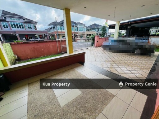 Lorong Lapangan Terbang / Airport Road