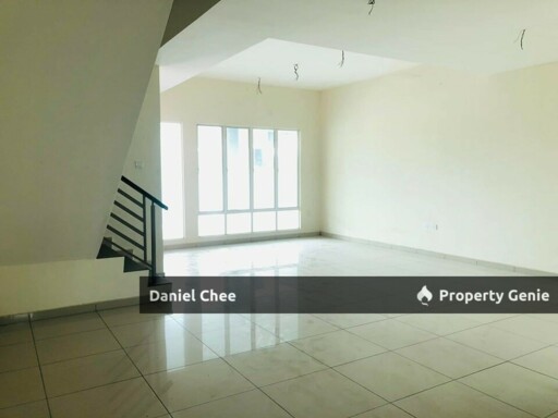 Lapangan Hartamas Double Storey Terrance House For Rent