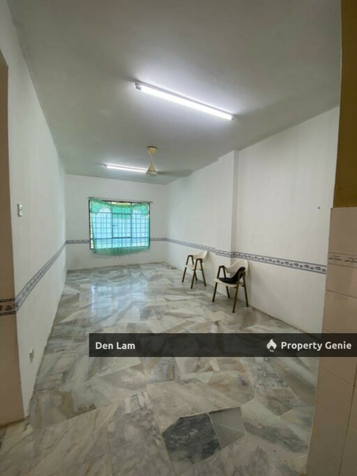 Astana Alam Apartment Puncak Alam Corner Lot for Sale !!