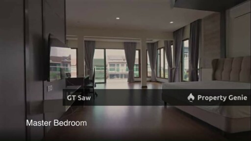 2 Storey Corner Lot Bungalow For Sale