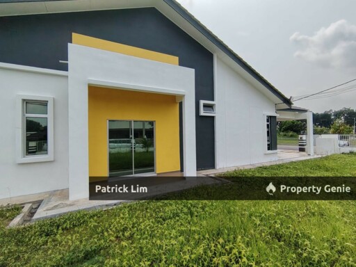 (Corner Lot, New House) Taman Bukit Baru Indah Single Storey Terrace 4R 2B For Rent