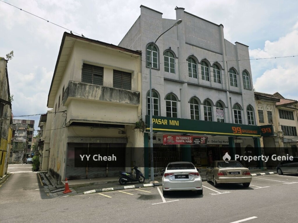 Ipoh Town Shop Lot 2 Storey For rent - super crowded location