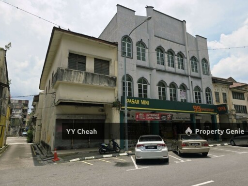 Ipoh Town Shop Lot 2 Storey For rent - super crowded location