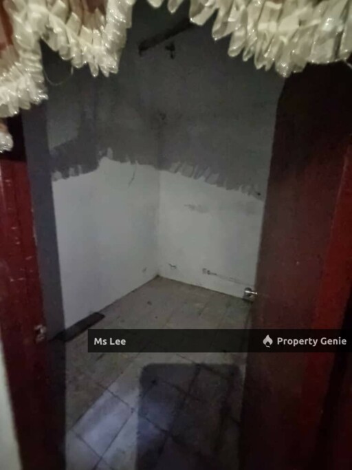1st Floor Shop Apartment-Taman Sentosa,Klang-Sale Below Bank Value 15K
