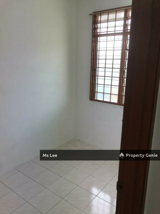 2 Storey house-Bandar Armada Putra @ Pulau Indah,Port Klang-Ready 31/10