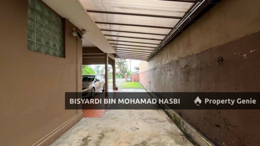 Old Bungalo Two Storeys Prime Location In Section 14, Petaling Jaya.