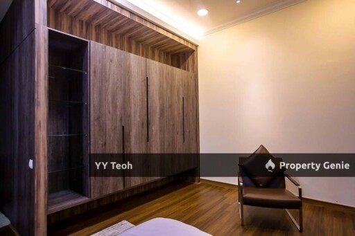 CORNER Straits Courtyard 3 Storey Bungalow