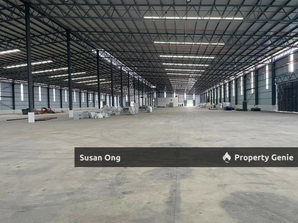 Rent-Puncak Alam-brand new-Semi D factory-with loading bays