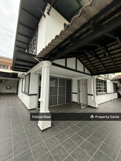 Kampung Ujong Pasir Double Storey Bungalow For Sale🏡