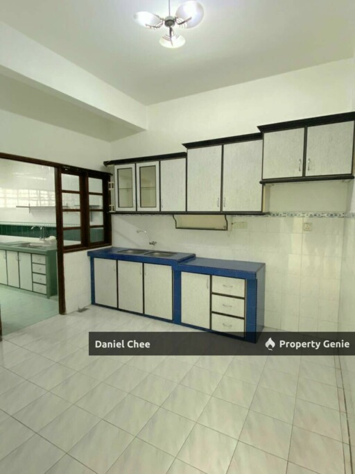 Pengkalan Renovated Freehold Double Storey Terrance House for Sale
