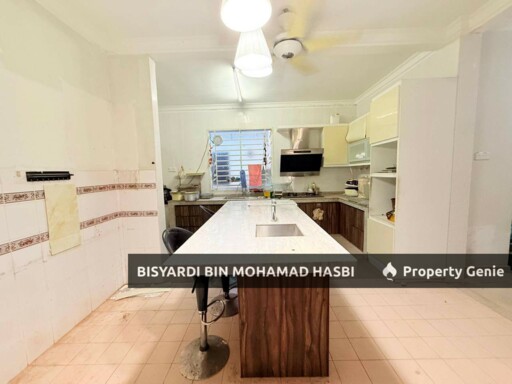 Corner Lot Renovated Single Storey Semi Detached Taman Desa Ixora, Senawang.