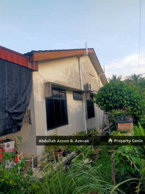 SEMI D END LOT -TAMAN LAGENDA -OPEN FACING