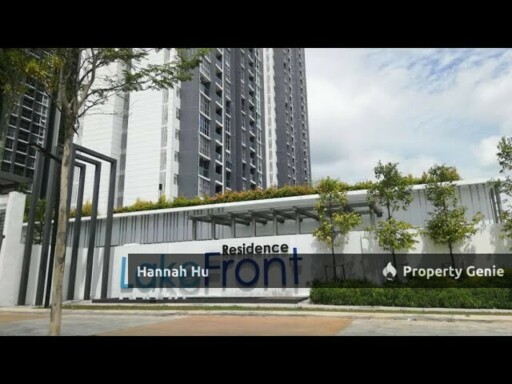 Lakefront Corner Unit for Sales Cheap !!