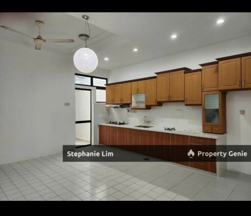 Two and a Half Storey Terrace at Changkat Sungai Ara