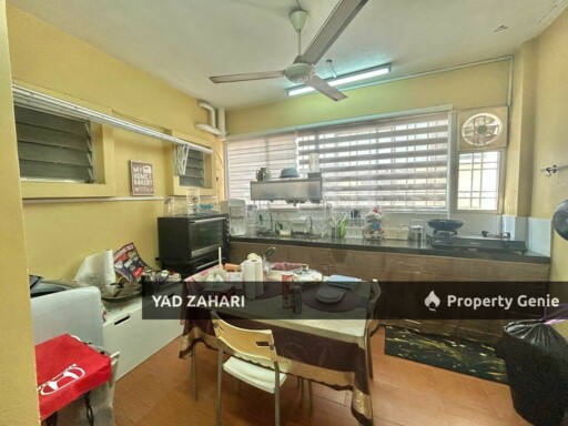 Taman Bukit Pelangi Apartment, Subang Jaya | RM310K - Extended Kitchen, Easy Access to Highway & Partial Furnished