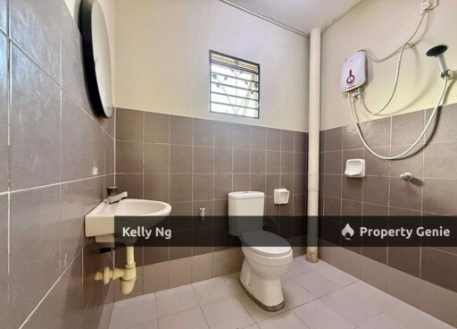 Double Sty House At Pandamaran Klang For Rent
