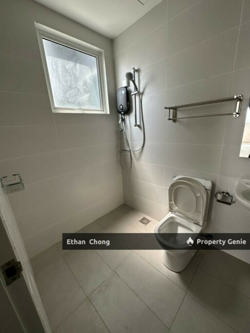 Master Room @ Nadayu 801 For Rent