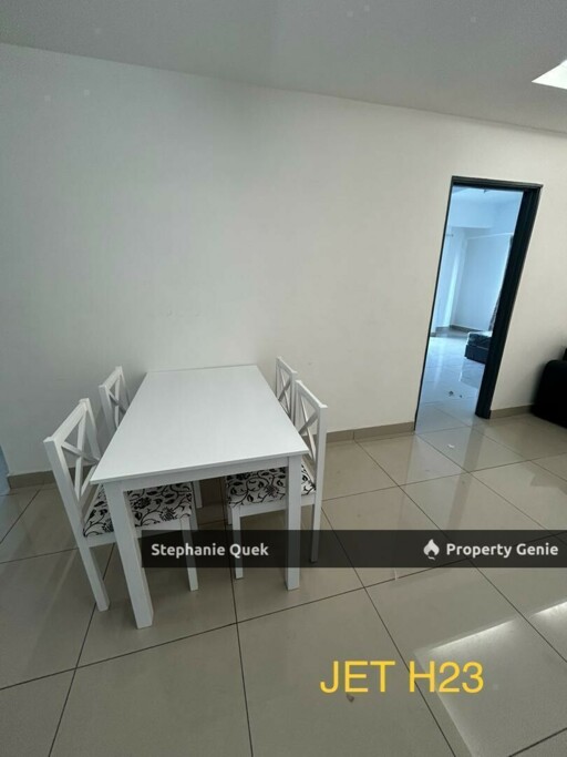 Palm Garden Klang Fully Furnished 1151sf>Corner Unit With Balcony>3B2B Apartment For Rent