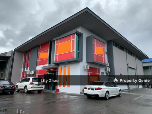 Semi Detached Warehouse, 2 storey Showroom & Office for Sale, LA 12,842 SF Gated, Kuala Neutron, Inanam