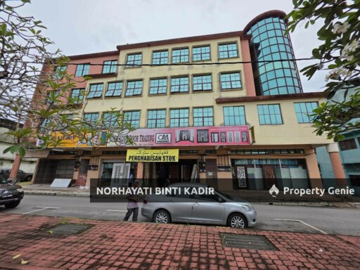 4 LOT SHOPLOT 3 1/2 TINGKAT DI JALAN WONG AH JANG, KUANTAN