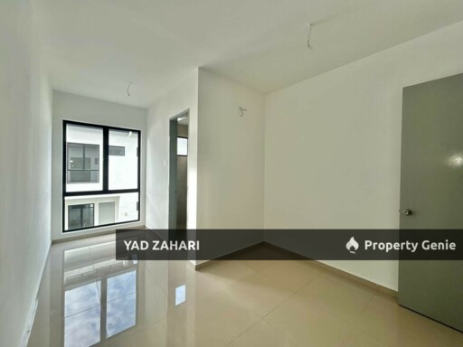 Balcony with View & Semi Furnished @ Lambaian Dua Residence, Kajang