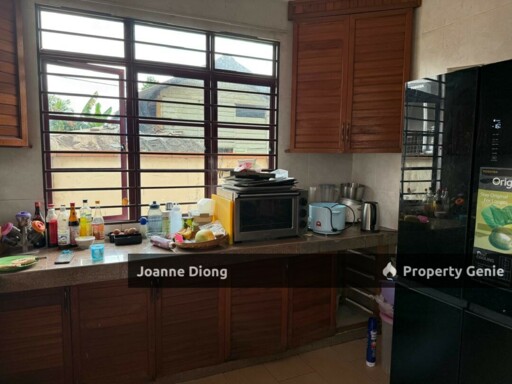 3 Storey Bungalow-Sek 4 PJ