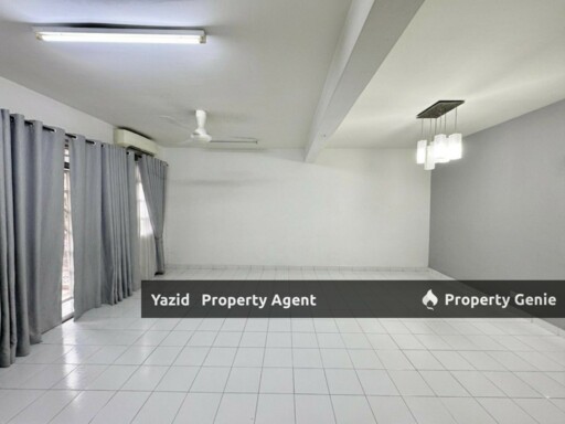 Double Storey, Taman Seri Putra, Kajang [ Gated and Guarded  ]