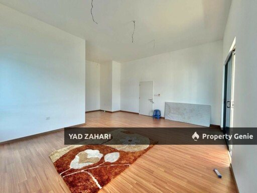 Huge Extra Land Corner Lot Double Storey Terrace House, Hijayu 2 Resort Homes, Bandar Sri Sendayan