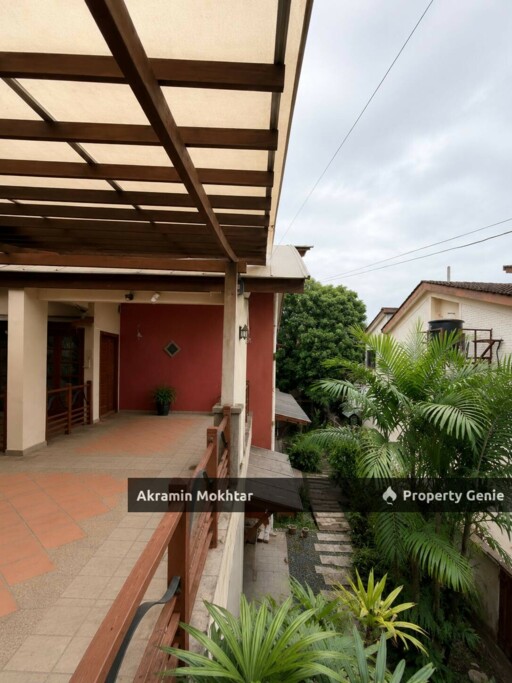 FREEHOLD & PARTIALLY FURNISHED | KG TUNKU SS1 PETALING JAYA – DOUBLE-STOREY BUNGALOW