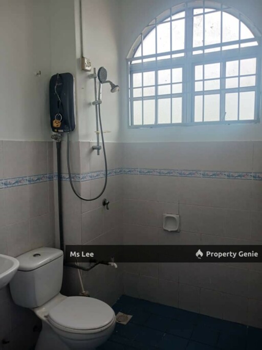 Bandar Puteri @ Klang - Renovated 2 Storey House - Sale Below Bank Value Rm201k