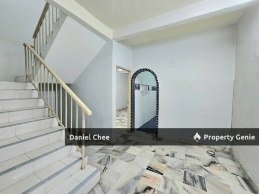 Bercham Double Storey House For Rent