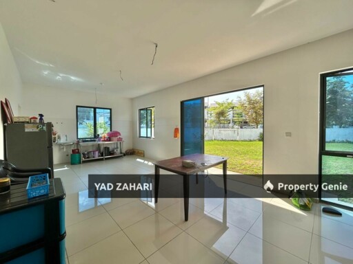 Huge Extra Land Corner Lot Double Storey Terrace House, Hijayu 2 Resort Homes, Bandar Sri Sendayan
