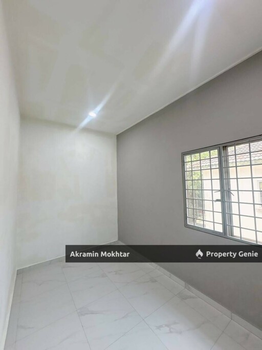 End Lot, Fully Renovated & Facing T- Junction | Double Storey Jalan 2/22, Bandar Tasik Puteri, Rawang