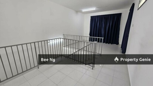 Taman Pulai Mutiara / 2.5 Storey Terrace / For Rent