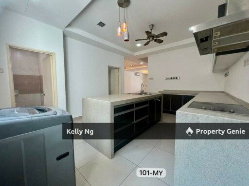 Double Sty Face Open TipTop Condition House At Bukit Tinggi 2 Klang For Sale