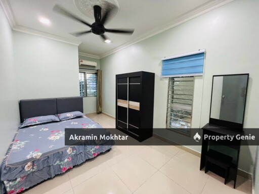 IFRERHOLD, CORNER UNIT & FULLY FIRNISHED | 3 Storey Terrace Taman Universiti, Bangi