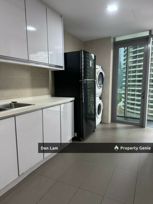 K fesidence KLCC Below Value Nice unit For sale !!