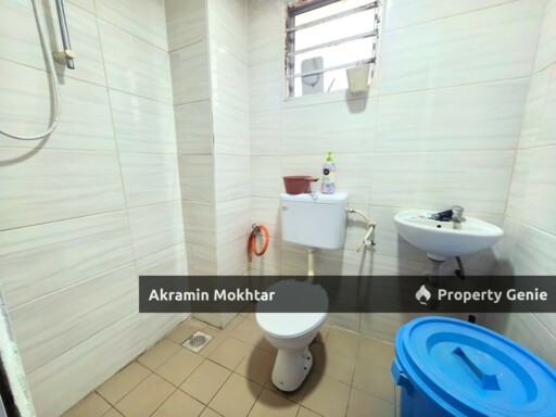 SPRING VILLE APARTMENT, UKAY PERDANA