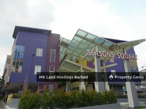 Seasons Square Condominiums