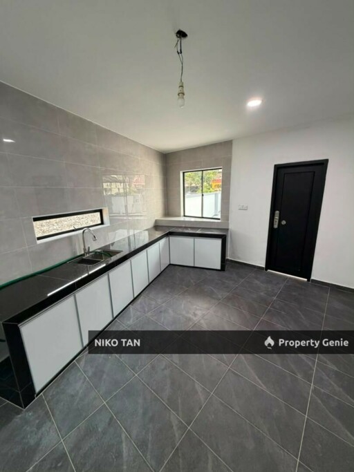 Jalan Murni 1Stry Corner Taman Suria For Sale
