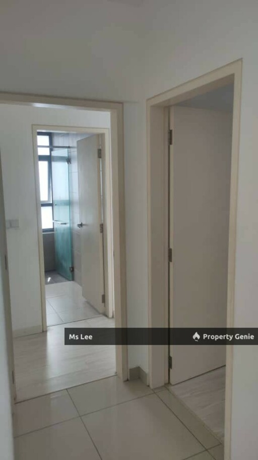 Lakeville Residence with KLCC & KL Tower View - Sale Below Bank Value Rm90k