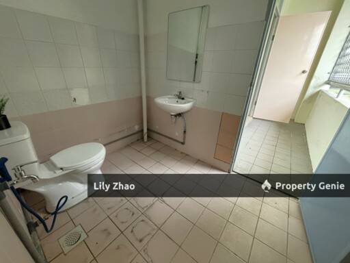 Api Api Apartment Corner Lot with Highway Access for Sale | Next To Public Bank, Kota Kinabalu City