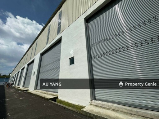 槟城 Sungai Bakap / Valdor 工业区 1.5 层连排轻工业厂房出租 1.5 Storey Link Light Industry Factory For Rent @ Sungai Bakap Valdor