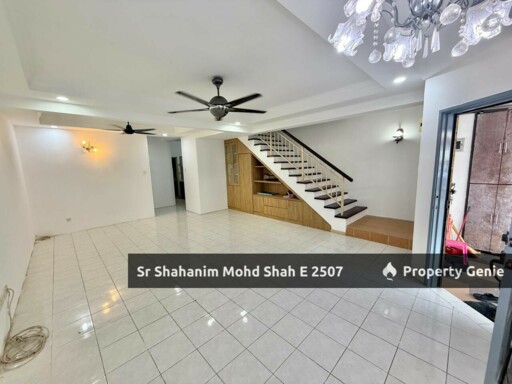 RENOVATED DOUBLE STOREY INTERMEDIATE TAMAN RAKAN @ KAJANG