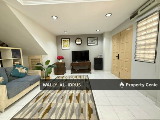 Double storey terrace house @ Kota Damansara Section 8, Jalan Pekaka