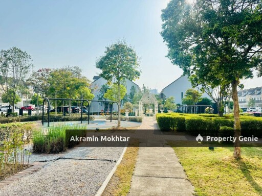 Freehold & Partially Furnished | 3 Storey Bangi Avenue Seksyen 7