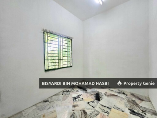 Single Storey Terrace  Jalan Tanjung Rhu  Seksyen 30, 40460 Shah Alam
